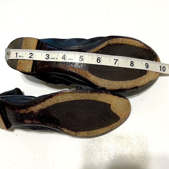 AGL Attilio Giusti Leombruni Black Ballet Flat - Picture 13 of 15